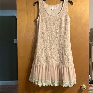 Short summer lace dress